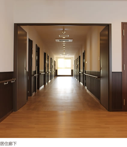 2F 居住廊下